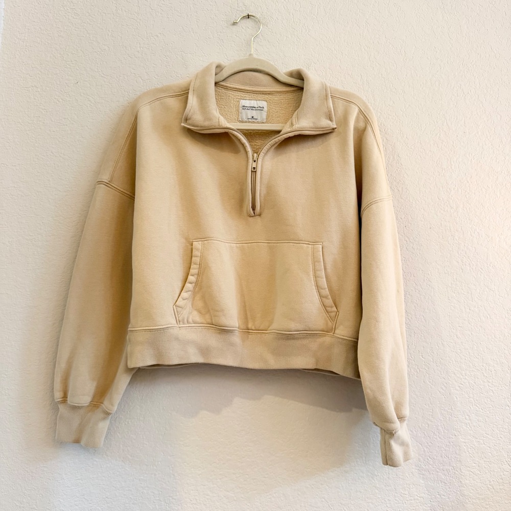 Abercrombie & Fitch Soft AF Max Essentials Quarter Zip‎ Cropped Sweatshirt Tan M